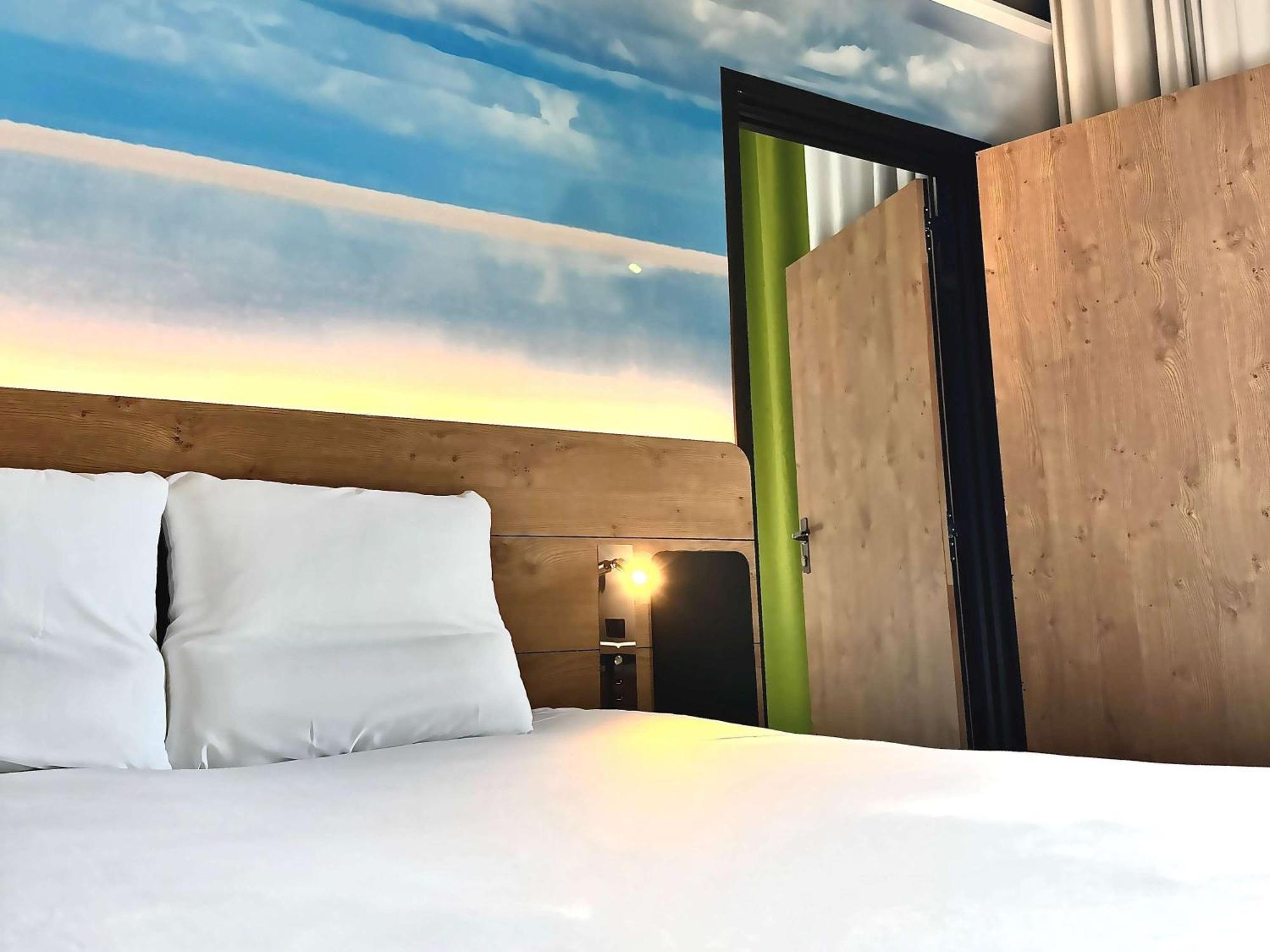 Novotel Saint Brieuc Centre Gare Exteriör bild